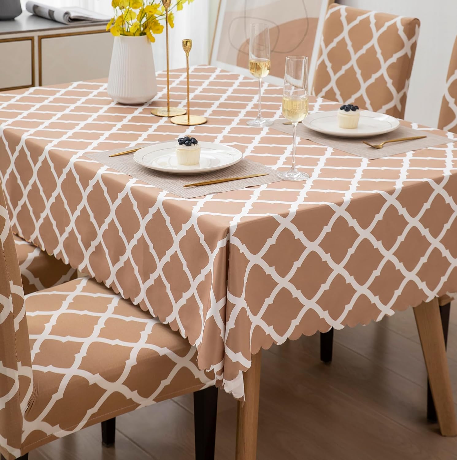Cream Diamond Chair & Table Cover
